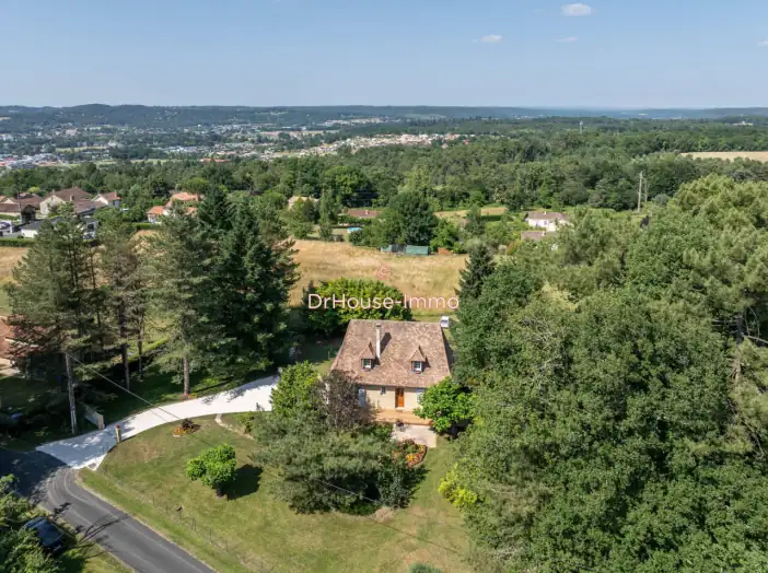 Maison 4 pièces de 105 m² - Boulazac (24750)