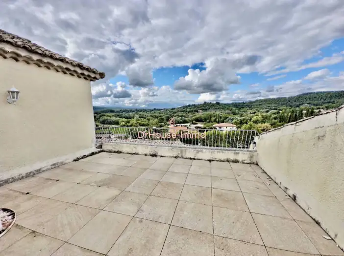 Maison 4 pièces de 114 m² - Mollans-sur-Ouvèze (26170)