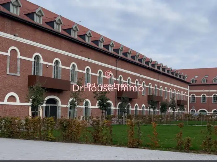 Appartement 4 pièces de 156 m² - Valenciennes (59300)