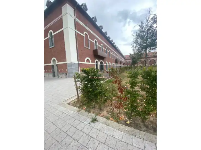 Appartement 3 pièces de 88 m² - Valenciennes (59300)