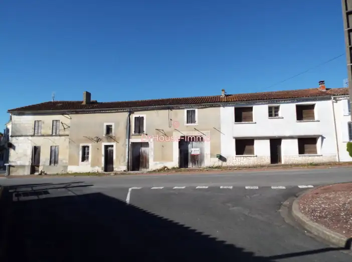 Maison 8 pièces de 151 m² - Saint-Fort-sur-Gironde (17240)