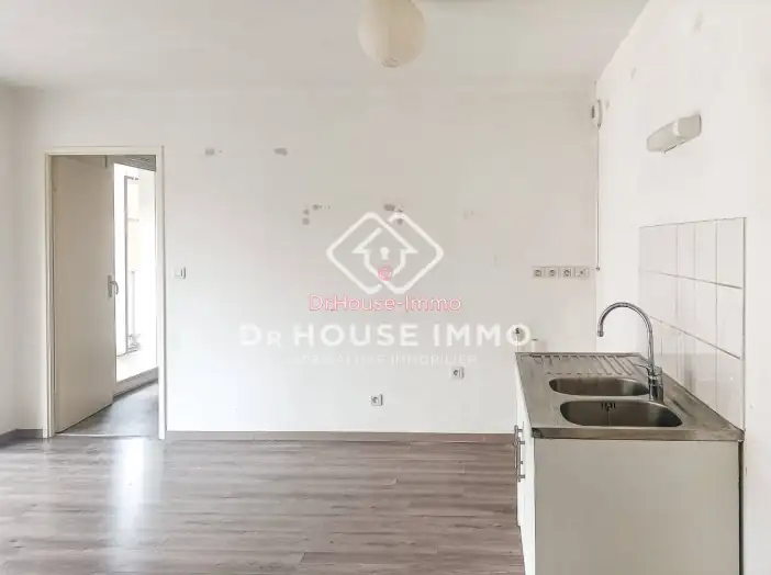 Appartement 2 pièces de 42 m² - Lille (59000)