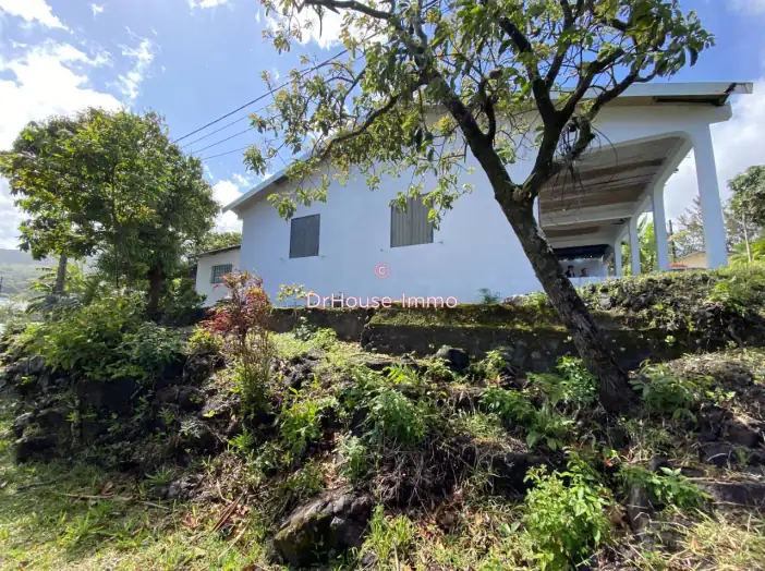 Maison 4 pièces de 77 m² - Saint-Philippe (97442)
