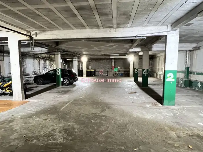 Parking / Box de 11 m² - Cap d'Agde (34300)