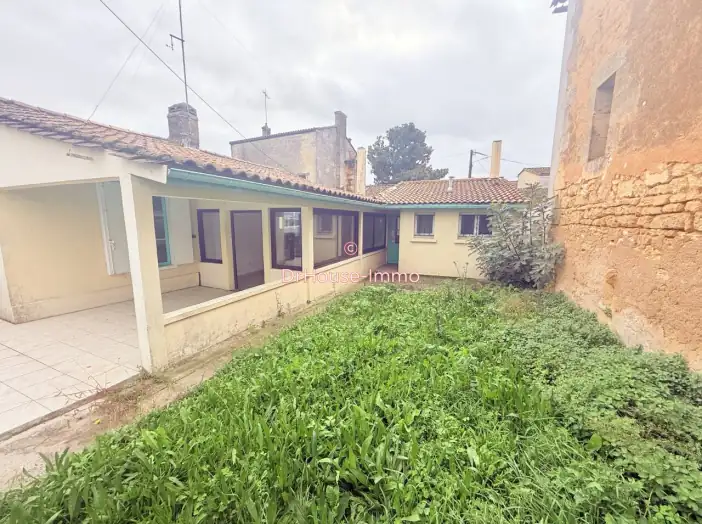 Maison 3 pièces de 72 m² - Pauillac (33250)