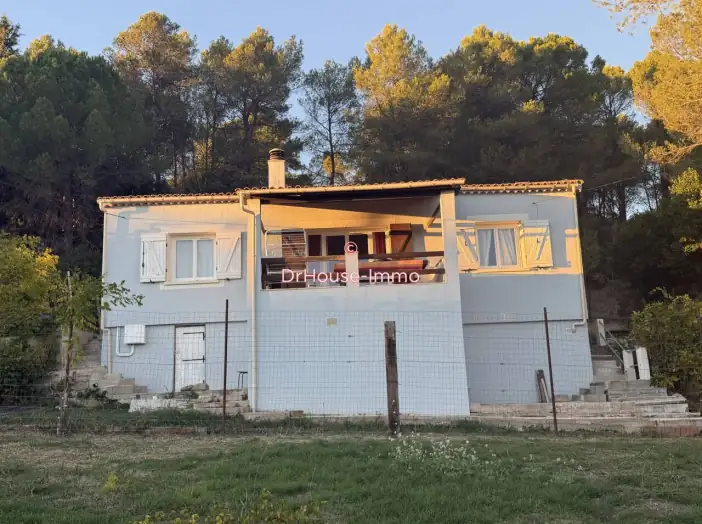 Maison 4 pièces de 105 m² - Le Val (83143)