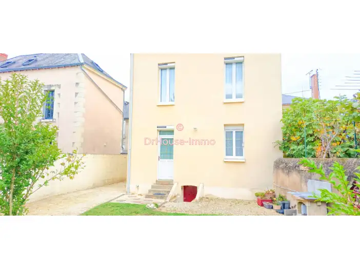 Maison 6 pièces de 85 m² - Thouars (79100)