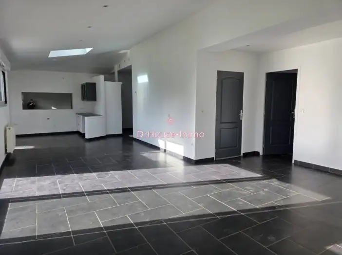 Maison 6 pièces de 130 m² - Mérignies (59710)