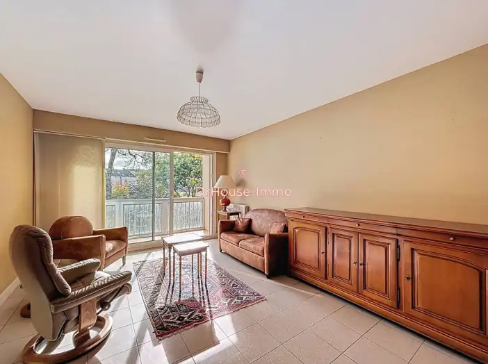 Appartement 3 pièces de 65 m² - Vannes (56000)