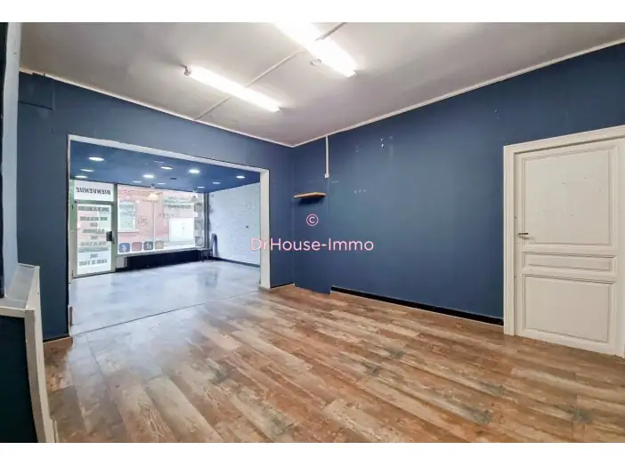 Immeuble 10 pièces de 205 m² - Jeumont (59460)