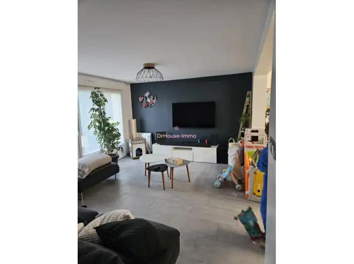 Maison 7 pièces de 160 m² - Ruaudin (72230)