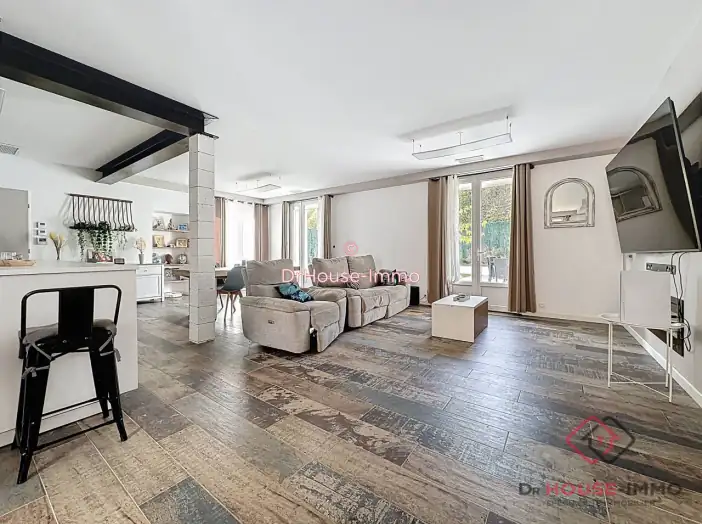 Maison 4 pièces de 135 m² - Périgueux (24000)