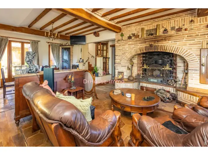 Maison 12 pièces de 260 m² - Puybegon (81390)