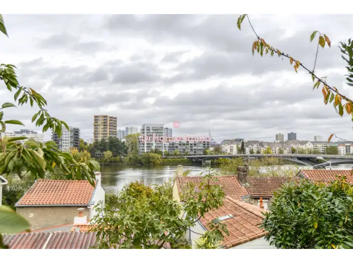 Maison 6 pièces de 159 m² - Saint-Sébastien-sur-Loire (44230)