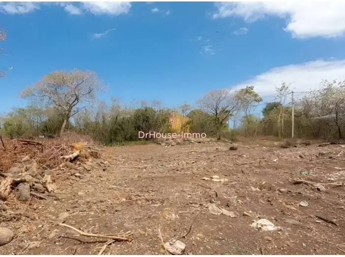 Terrain de 426 m² - Saint-Pierre (97410)