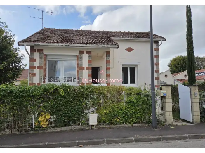 Maison 5 pièces de 100 m² - Sainte-Savine (10300)
