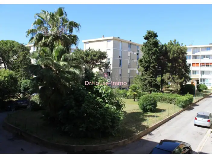 Appartement 4 pièces de 75 m² - Marignane (13700)