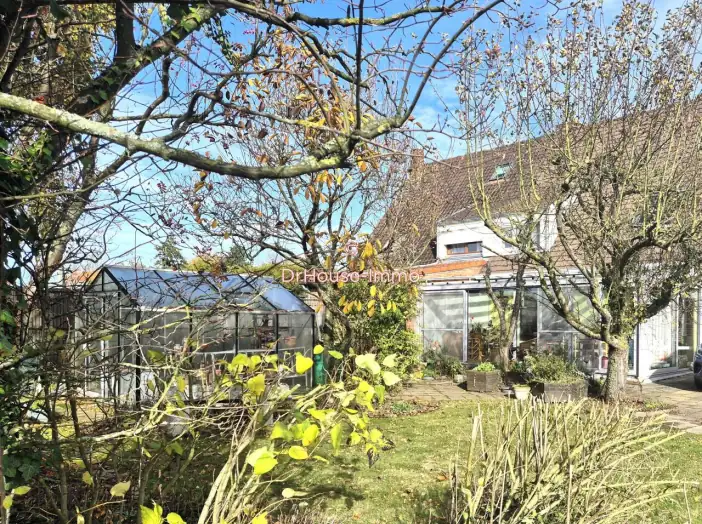 Maison 6 pièces de 136 m² - Thumeries (59239)