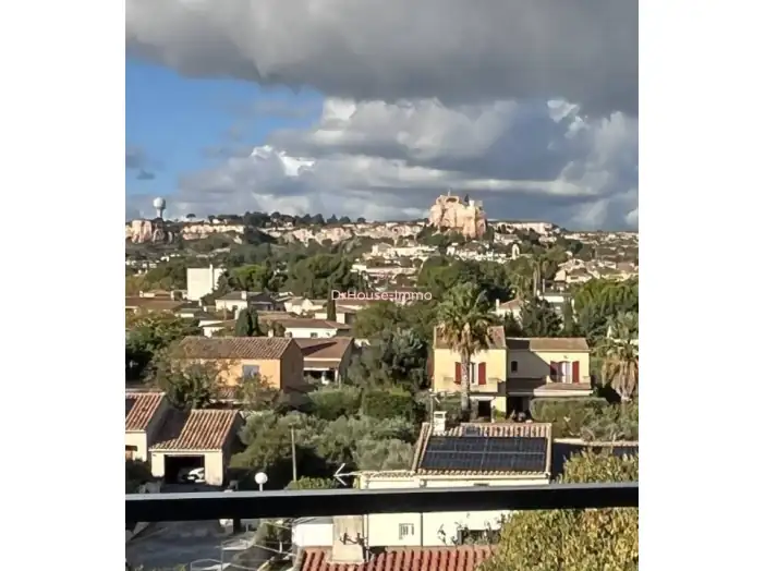 Appartement 2 pièces de 43 m² - Vitrolles (13127)