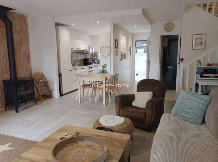 Maison 5 pièces de 103 m² - Hyères (83400)