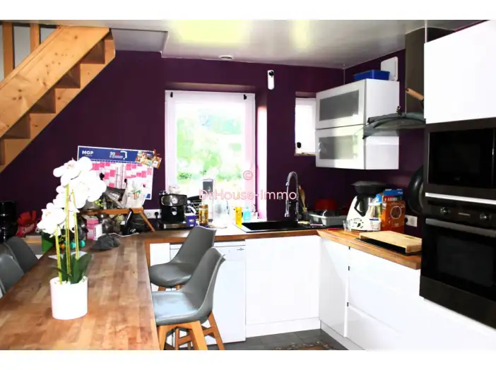 Maison 5 pièces de 176 m² - Hurigny (71870)