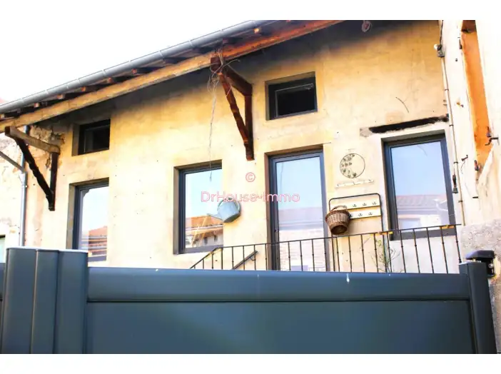 Maison 5 pièces de 176 m² - Hurigny (71870)