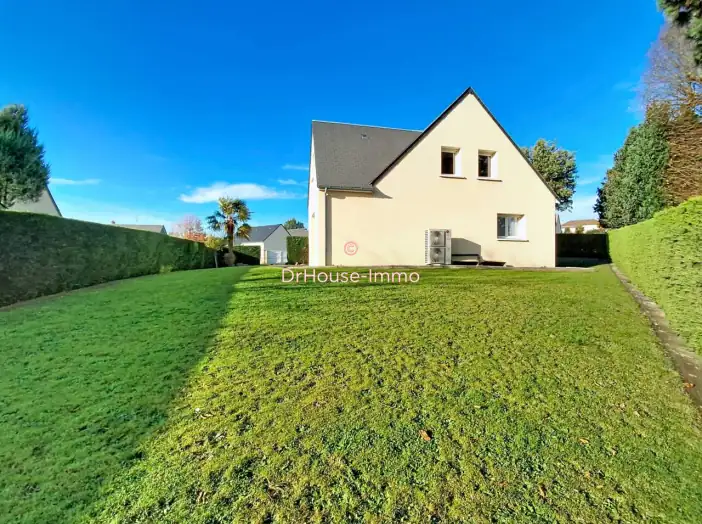 Maison 7 pièces de 153 m² - Saint-Senier-sous-Avranches (50300)