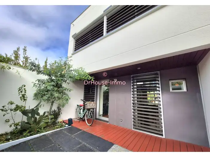 Maison 5 pièces de 117 m² - Bègles (33130)