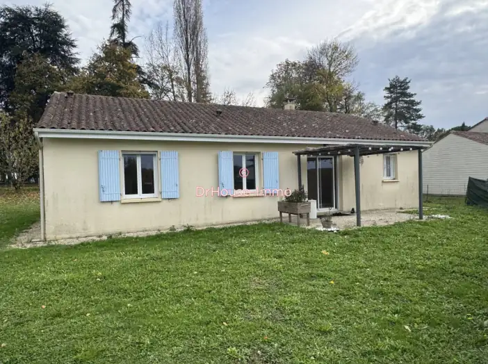 Maison 4 pièces de 86 m² - Sorges (24420)