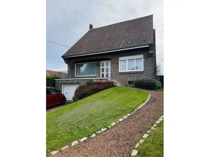 Maison 6 pièces de 132 m² - Bruay-la-Buissière (62700)