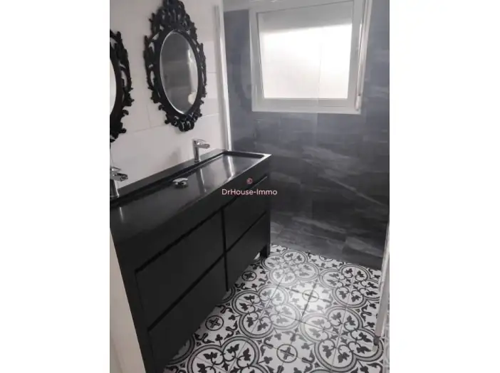 Image des la section Servies