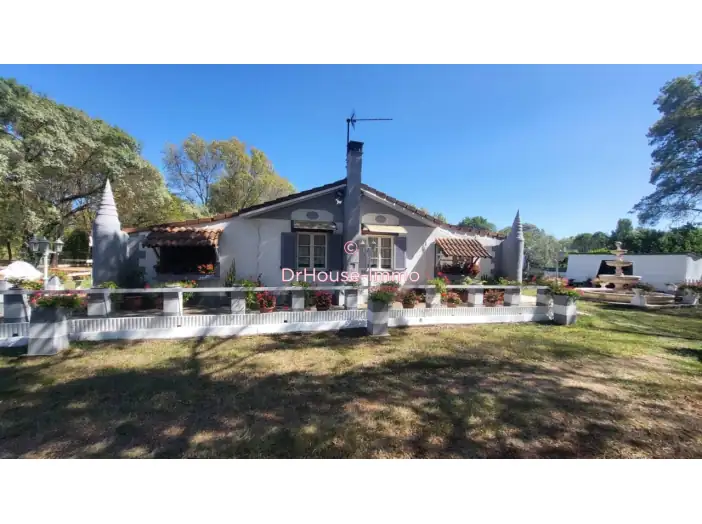 Maison 2 pièces de 45 m² - Le Luc (83340)