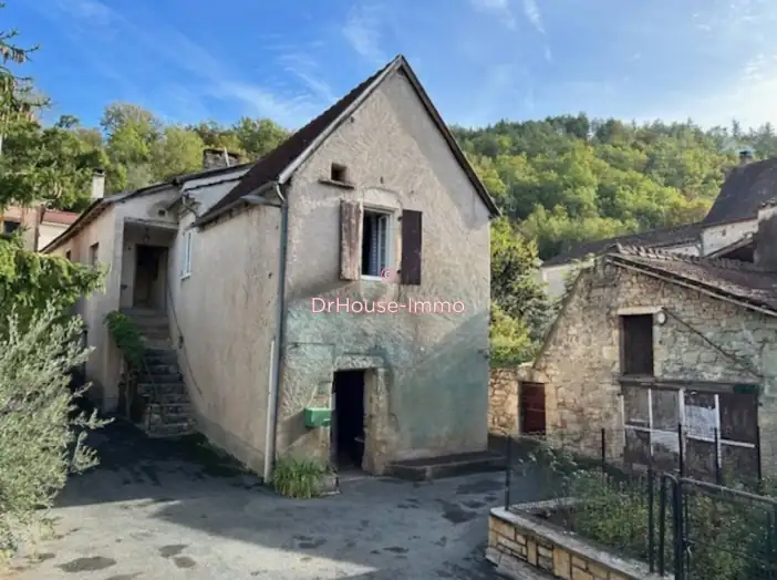 Maison 5 pièces de 101 m² - Saint-Vincent-Rive-d'Olt (46140)