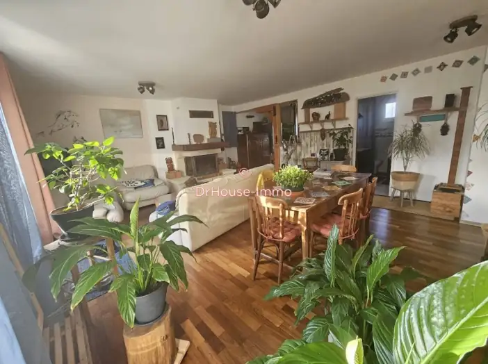 Maison 6 pièces de 109 m² - Montpon-Ménestérol (24700)