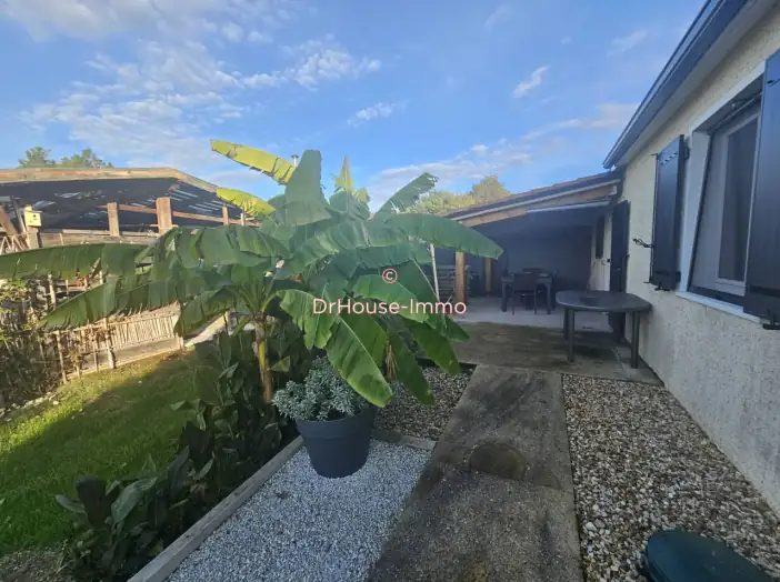 Maison 6 pièces de 109 m² - Montpon-Ménestérol (24700)