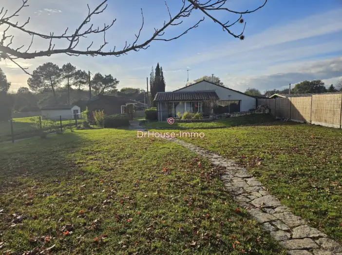 Maison 6 pièces de 109 m² - Montpon-Ménestérol (24700)