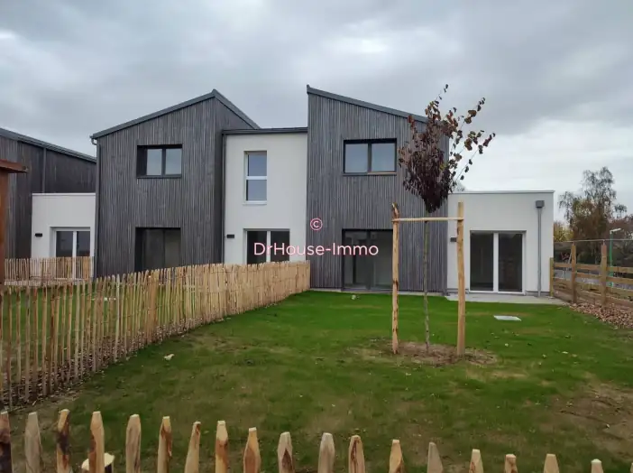 Maison 4 pièces de 107 m² - Mondeville (14120)