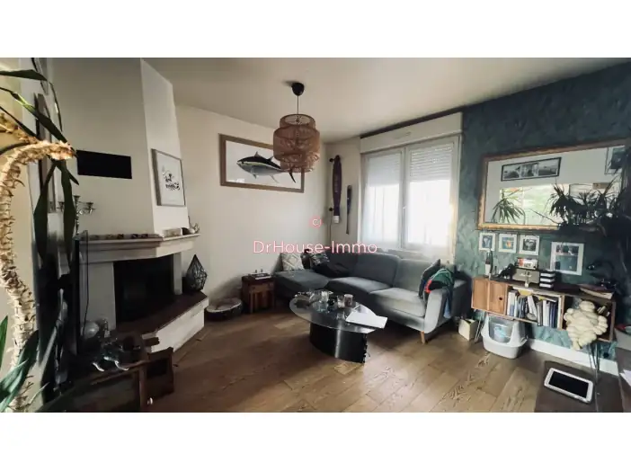 Appartement 4 pièces de 84 m² - Larmor-Plage (56260)