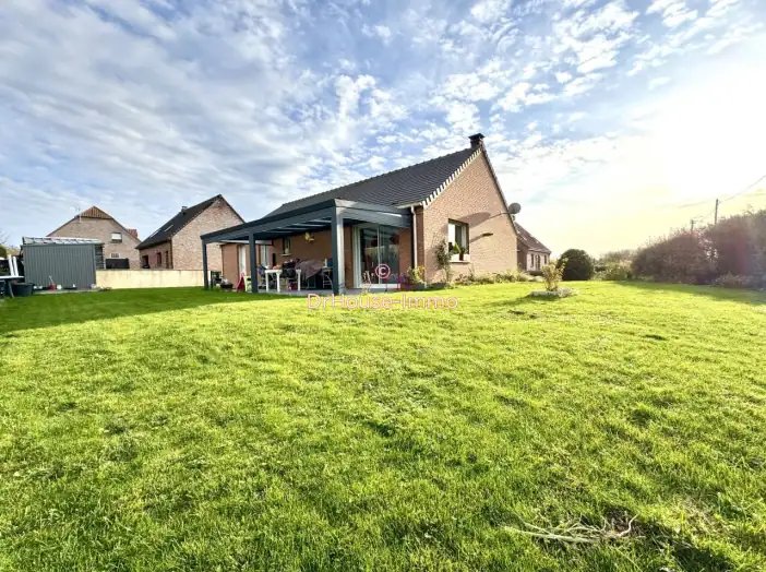 Maison 5 pièces de 85 m² - Salesches (59218)