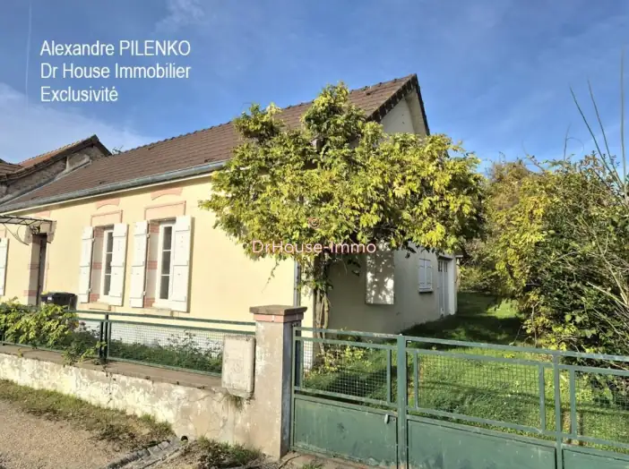 Maison 5 pièces de 100 m² - Fontaines (71150)