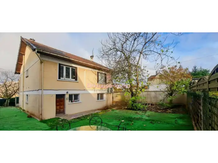 Maison 5 pièces de 159 m² - Champigny-sur-Marne (94500)