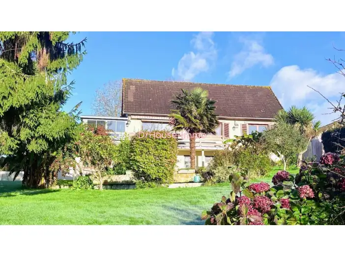 Maison 4 pièces de 92 m² - La Haye-du-Puits (50250)