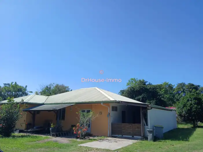 Maison 4 pièces de 146 m² - MACOURIA TONATE (97355)