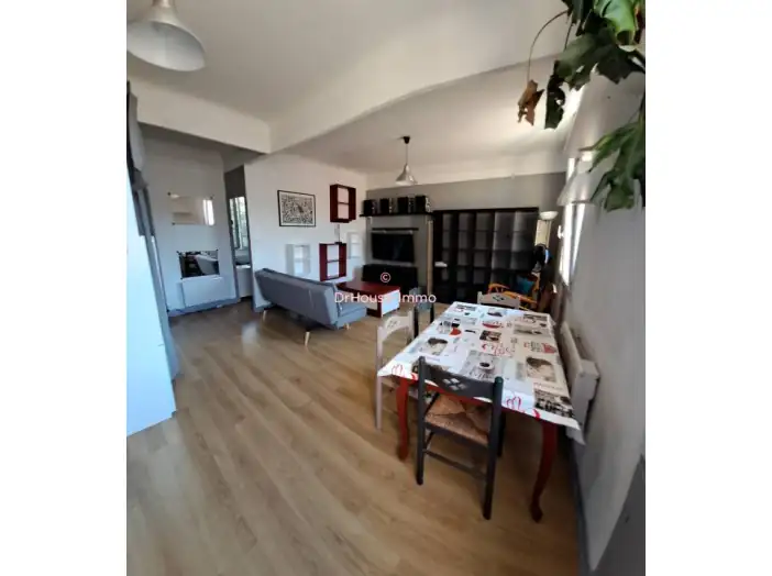 Image des la section Servies