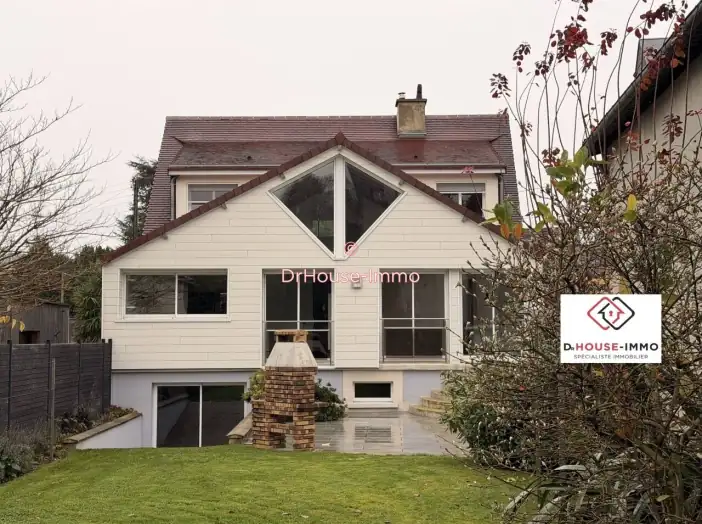 Maison 6 pièces de 142 m² - Vire Normandie (14500)