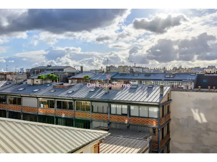 Appartement 3 pièces de 58 m² - Paris (75010)