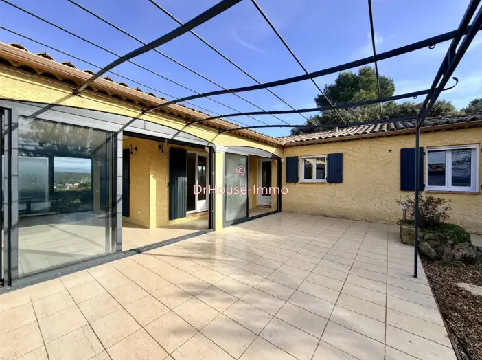 Maison 6 pièces de 155 m² - Carcès (83570)