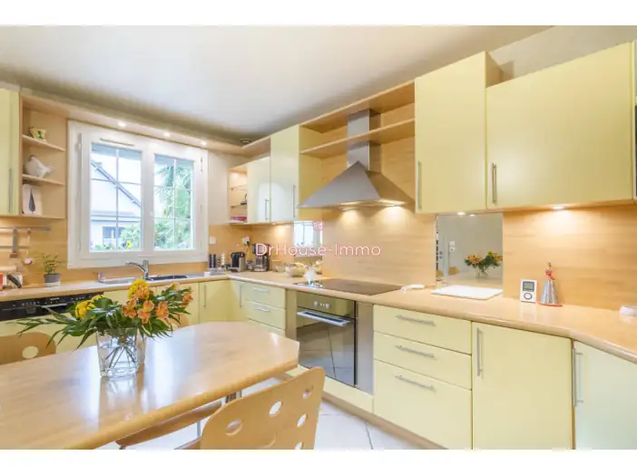 Maison 6 pièces de 110 m² - Bry-sur-Marne (94360)