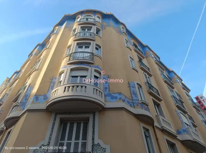 Appartement 4 pièces de 99 m² - Nice (06000)