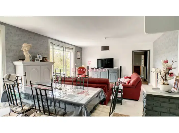 Maison 6 pièces de 190 m² - Lagrave (81150)
